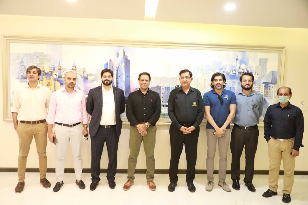 Squash legend Jahangir Khan visits Bahria Town